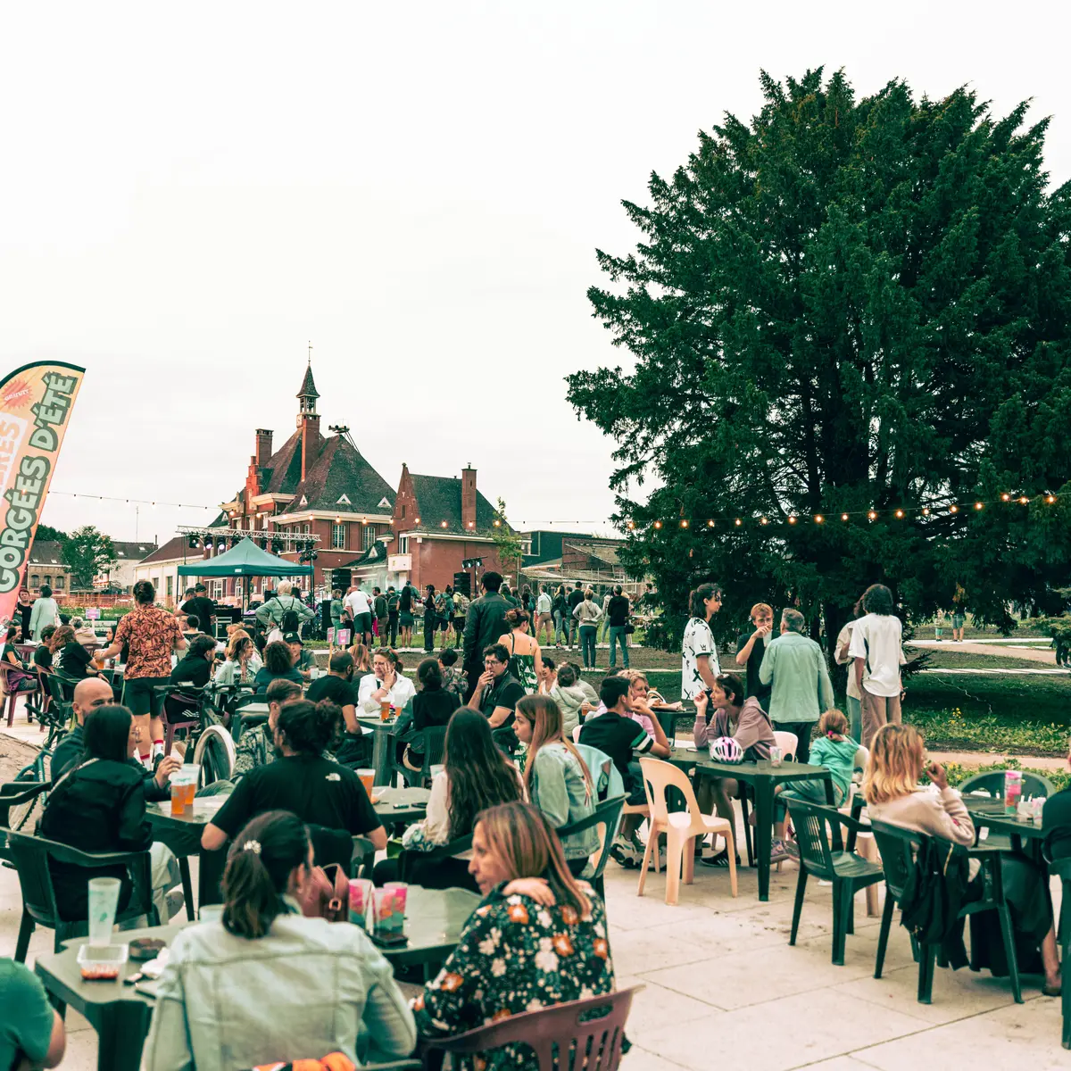 Chez Oscaar terrasse en été