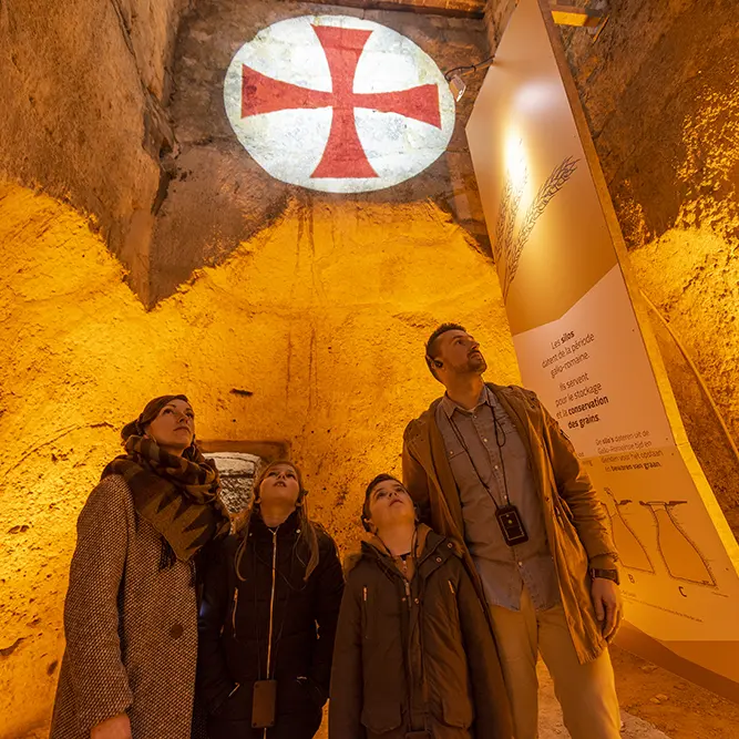Visite Secrets sous la ville 2019 XII < Laon < Aisne < Picardie