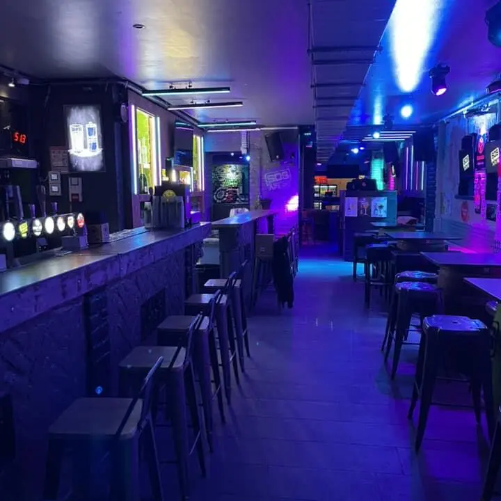 Bar