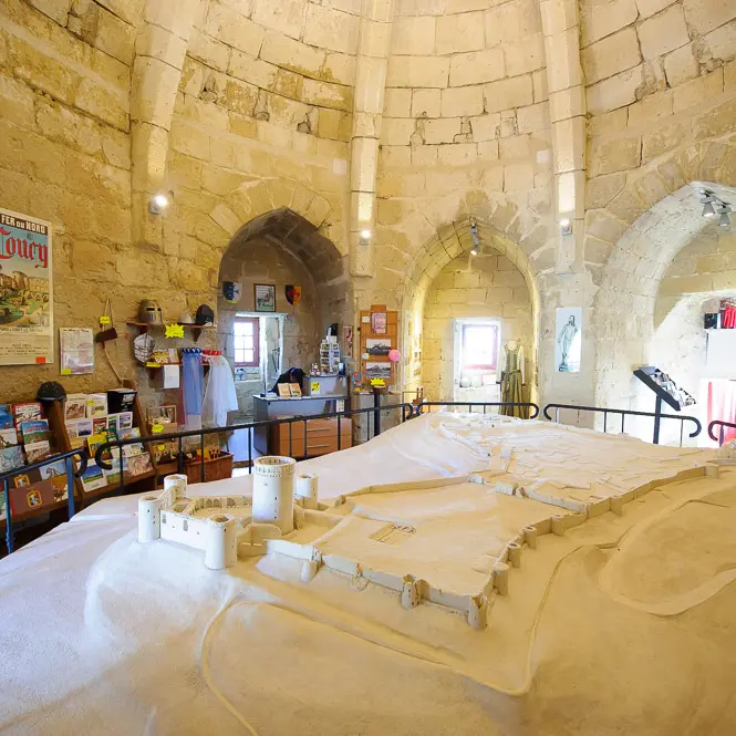 Tour Musée de Coucy le Château