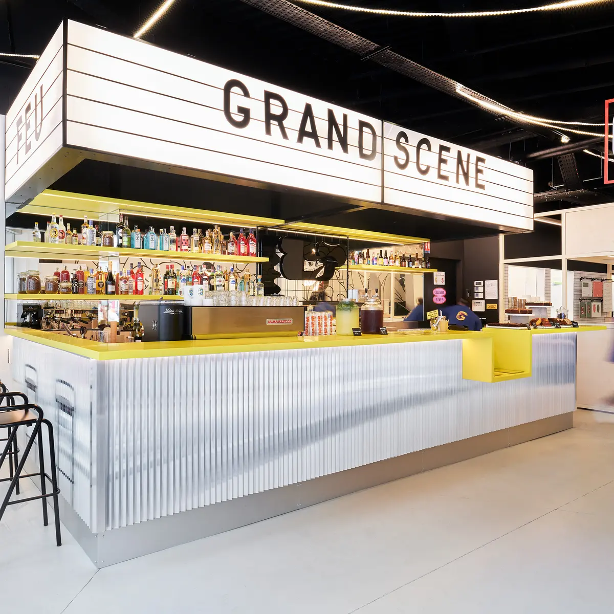 GRAND SCÈNE