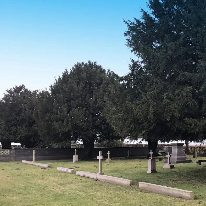 Cimetière Militaire < le Sourd < Thiérache < Aisne < Picardie < Hauts de France