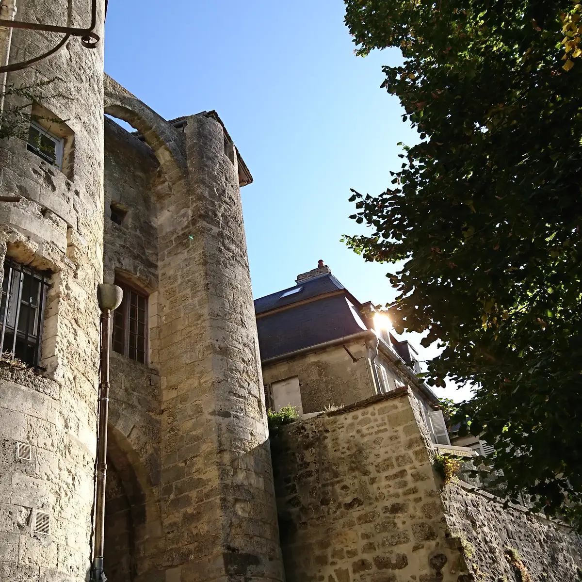 Porte des Chenizelles VI < Laon < Aisne < Picardie