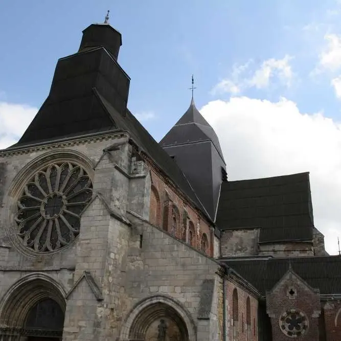 Collégiale < Rozoy-sur-Serre < Aisne < Picardie