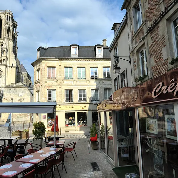 Terrasse vue cathédrale II Agora < Laon < Aisne < Picardie
