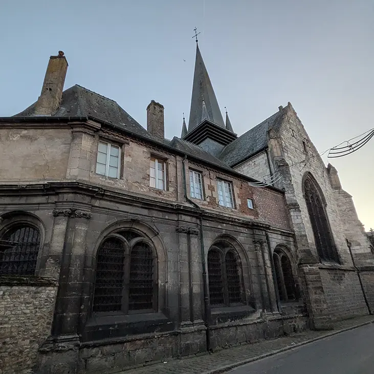 Basilique Notre-Dame II < Liesse < Aisne < Hauts-de-France