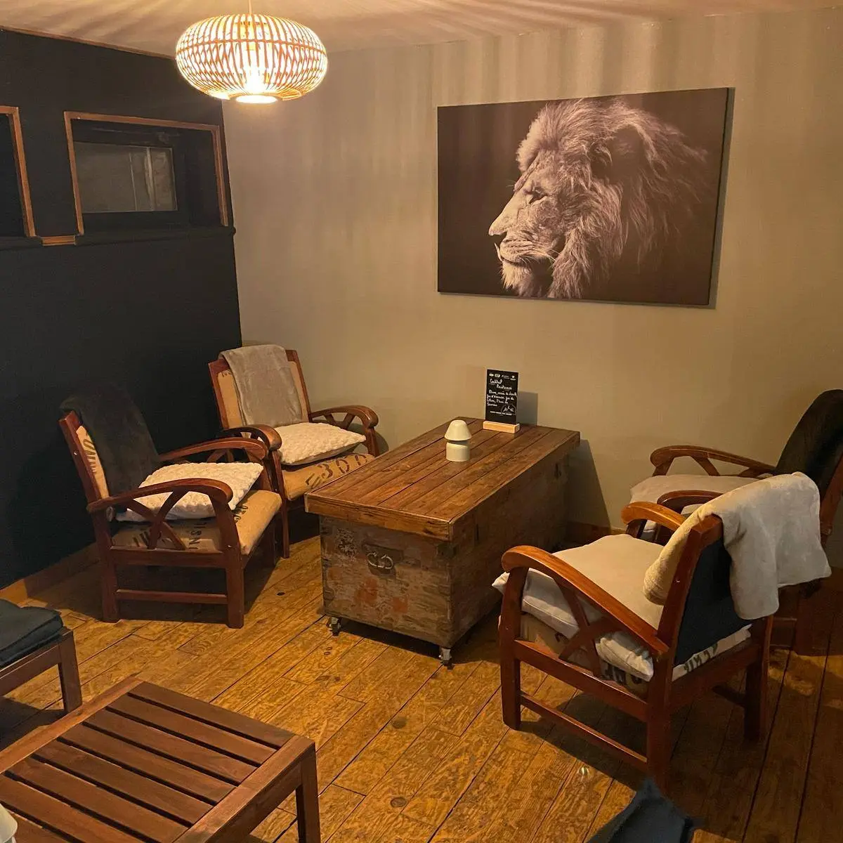 la-pero-coin-salon-bar-valenciennes