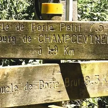 CHAMPCEVINEL-Boucle de Borie Petit-Signalétique