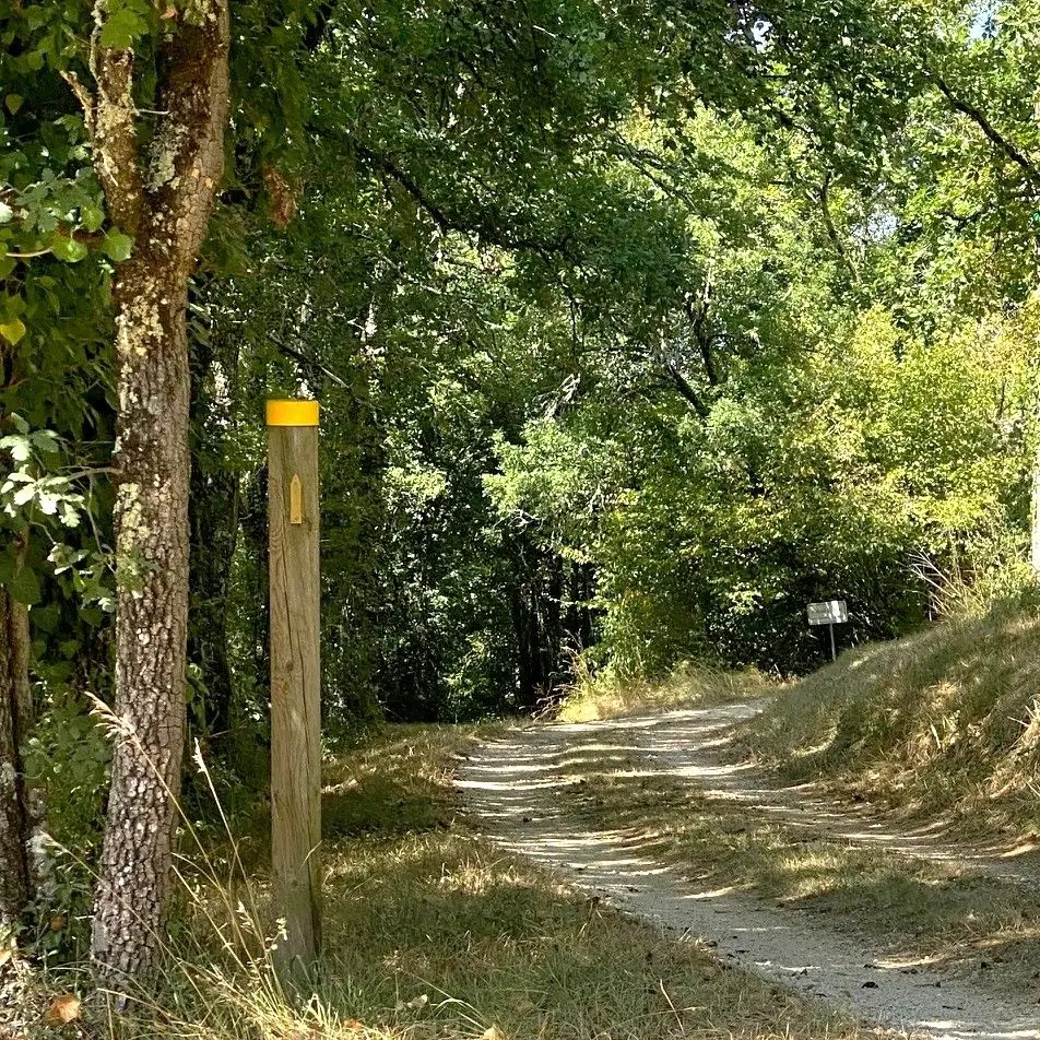 SAINT LAURENT DES BATONS-Boucle de Verdançon-Chemin