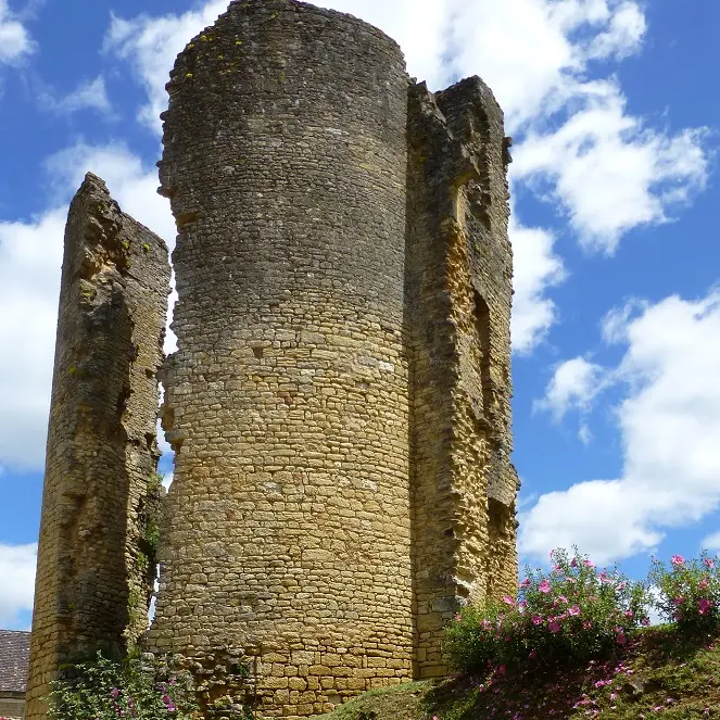 Saint-Alvère_donjon©Sainte_Alvere