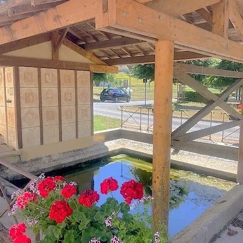 St crépin d'auberoche-Boucle des tuilières-Lavoir