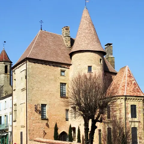 chateaudebelves