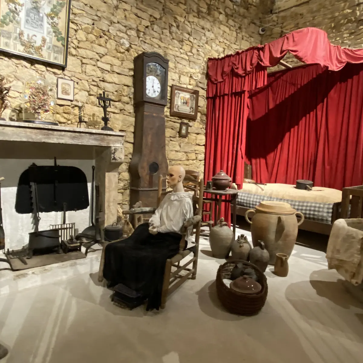 Musée des arts et traditions populaires 3