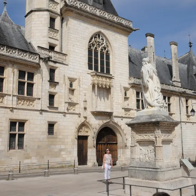 PALAISJACQUESCOEUR2