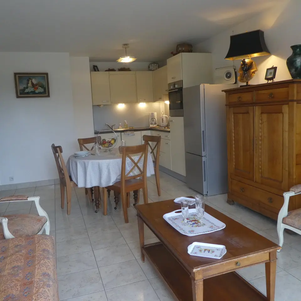 56MS0693_Cloerec-Varin_Salle