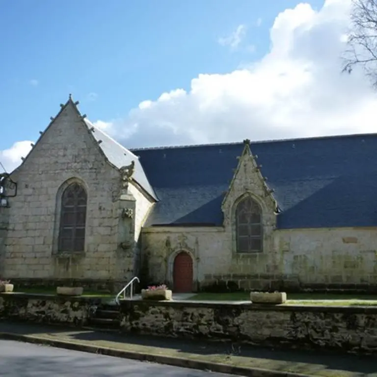 Eglise-Notre-Dame-de-Lorette-Roudouallec-Morbihan-Bretagne-Sud