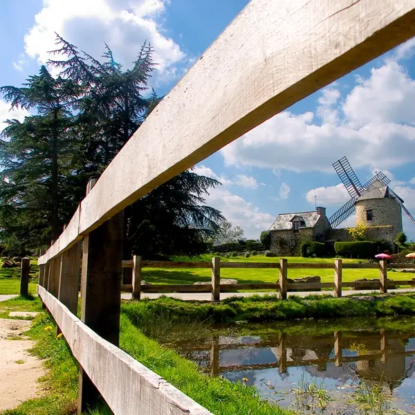 ©J ENEL-REHEL Mont-Dol