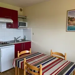 056MS000360_Castet_Coincuisine