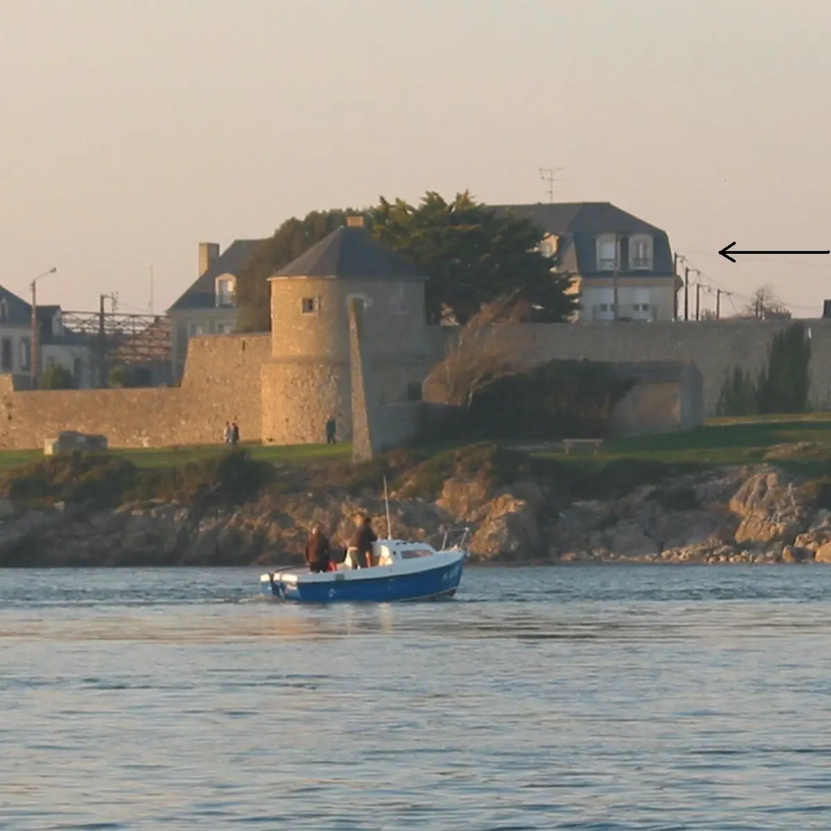 056MS000472_Lair_Ext appt