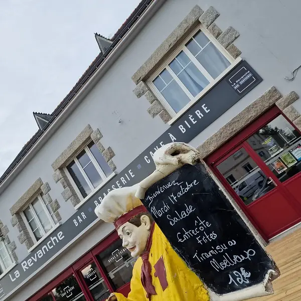 LaRevanche_resaurant_bar_Saint-Malo-des-trois-fontaines