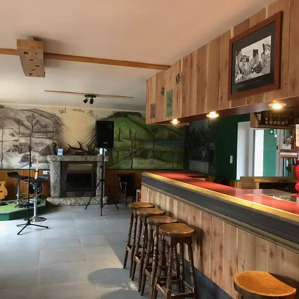 bar_descenteduval_tréhorenteuc_DestinationBrocéliande