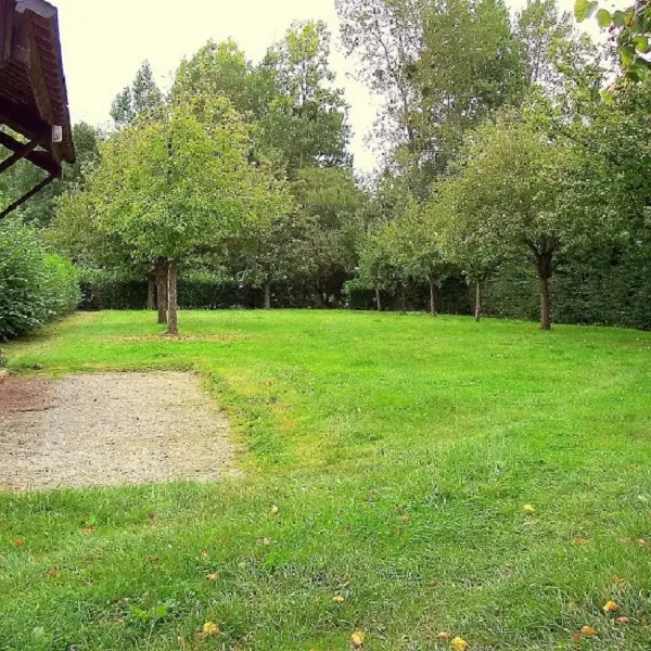 Aire-camping-de-Saint-Lery