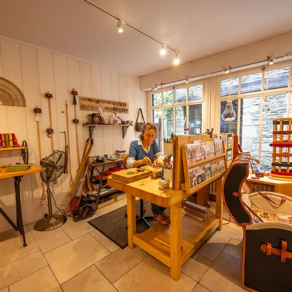 Atelier Mélisande - Artisans d'art - Cuir - Josselin - Morbihan - Bretagne