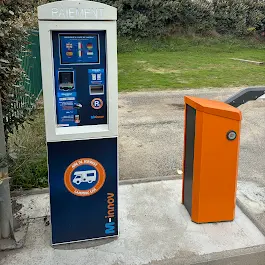 Borne de paiement aire stationnement van Penvins