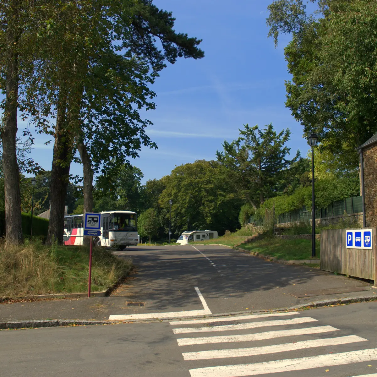 Aire de camping-cars de Bazouges la Pérouse