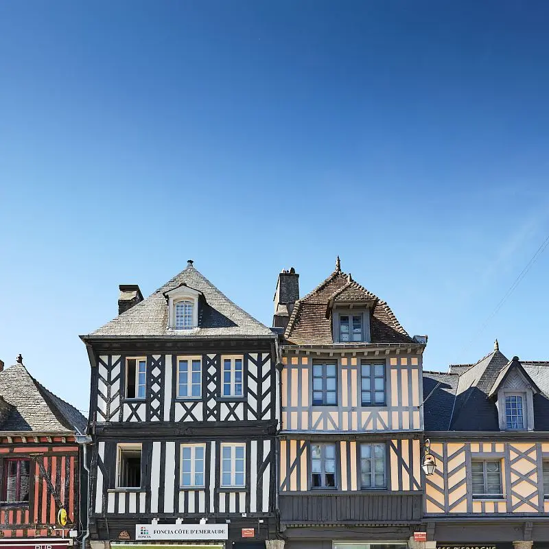 Dol-de-Bretagne Grande rue des Stuarts validité 31102030