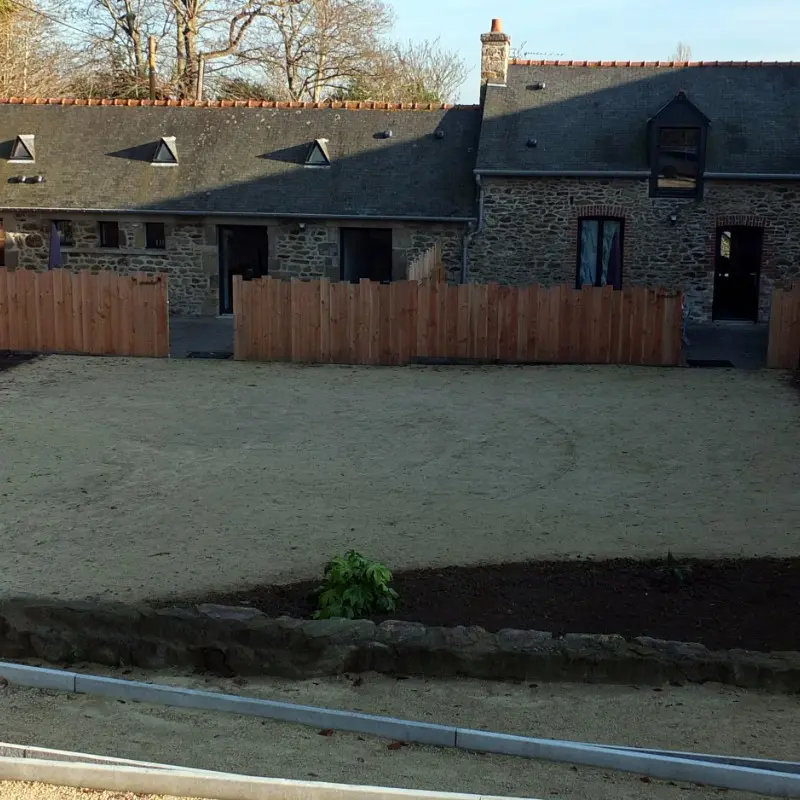 Location- Les Hirondelles - Le Val es Bouilli - St Jouan des Guérets