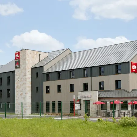 Hôtel Ibis - Courtepaille photo1 - copie