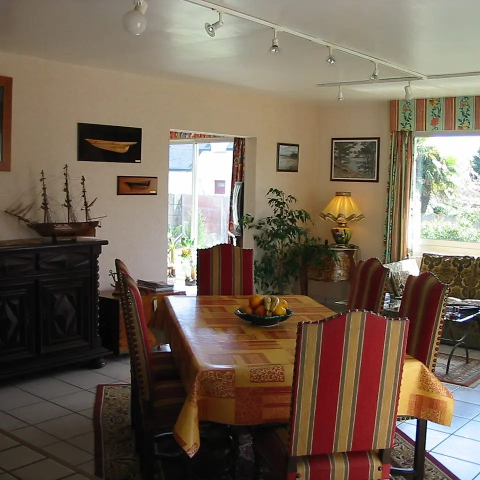 Le-brise-lames-Mr-Touze-Saint-Briac-salon