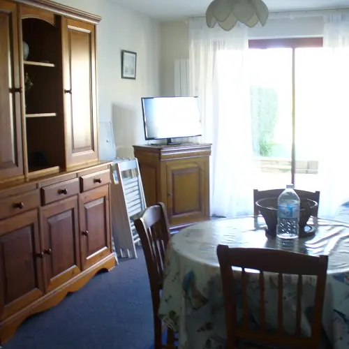 MME-DESMARI---SAINT-BRIAC-SALLE-A-MANGER-2