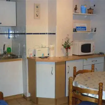 Madame Annick VALLET 1