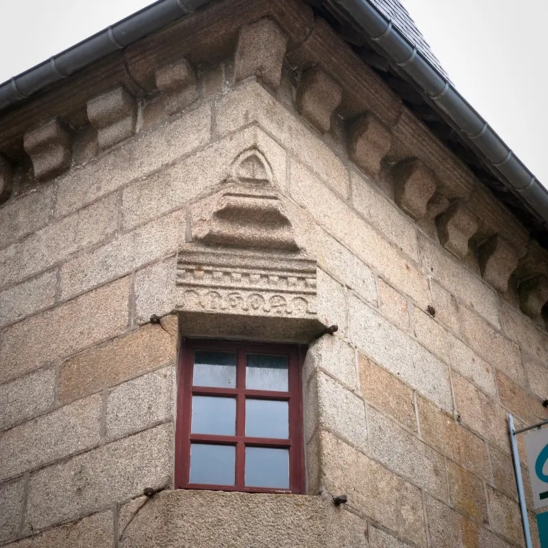 Centre historique-Bazouges-stenphoto.fr