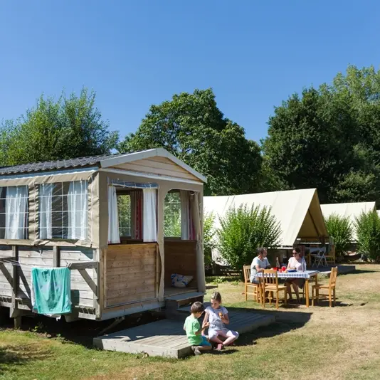 Camping_La Vallée du Ninian_Taupont_Destination_Brocéliande
