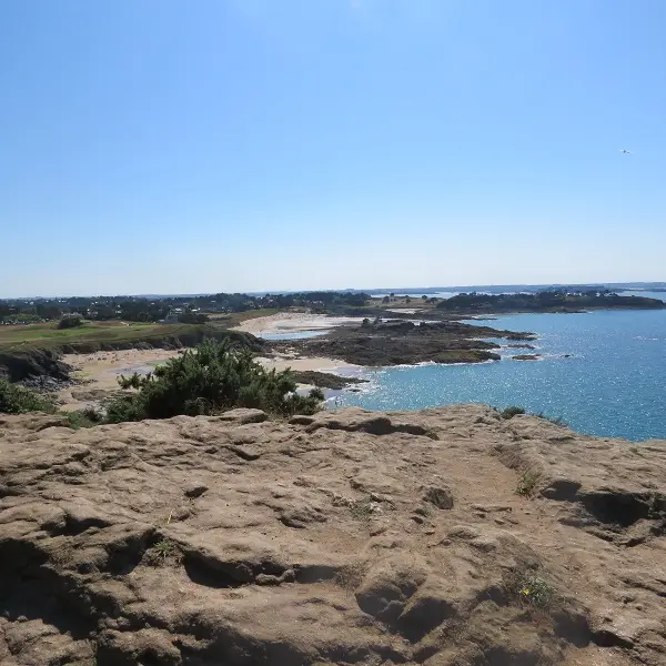 PLAGE-DE-LA-GARDE--Saint-Briac