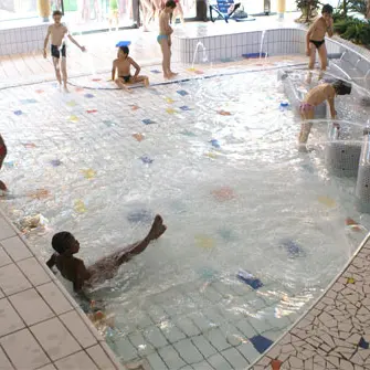 Piscine Municipale Gayeulles