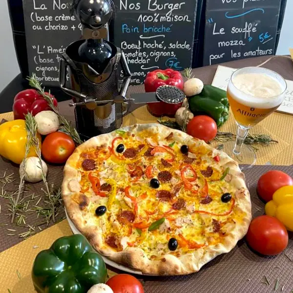 Pizza la Tour de Pizz 800px