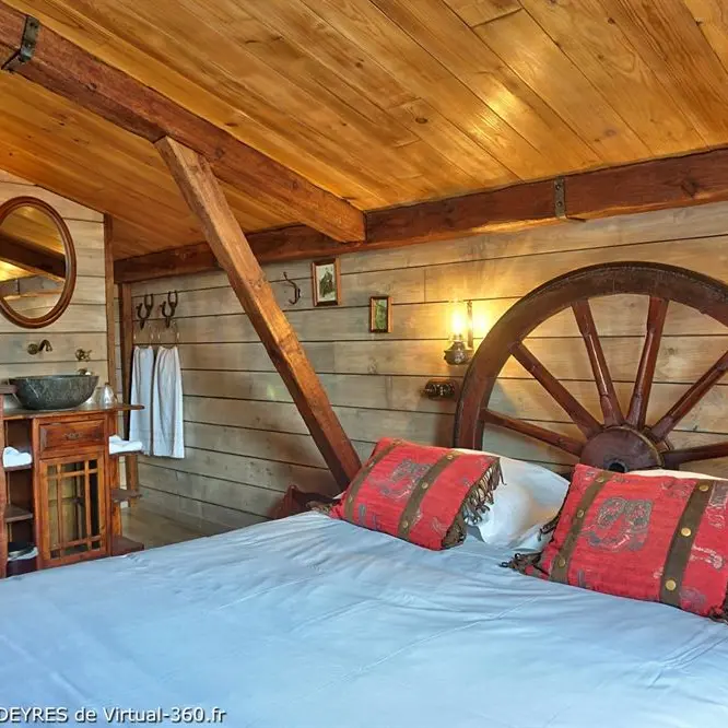 Queen Serenity Hotel - Redon western