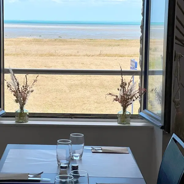 Vue sur Mer Le Chat Lent