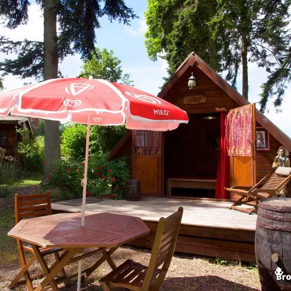 cabane-pionnier---camping-d-aleth-Destination Brocéliande