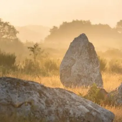 Mégalithes et landes de Saint-Just