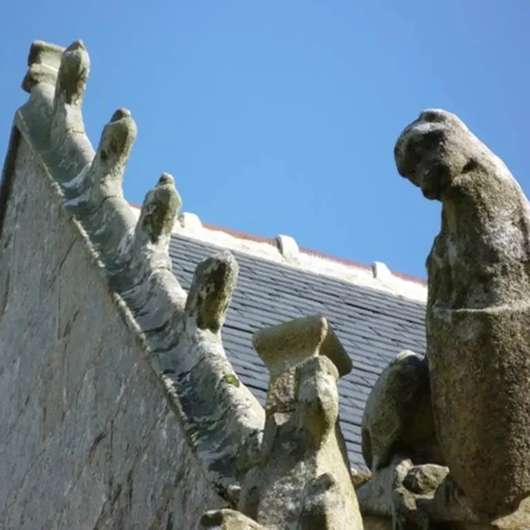 Eglise-Notre-Dame-de-Lorette-Roudouallec-Morbihan-Bretagne-Sud
