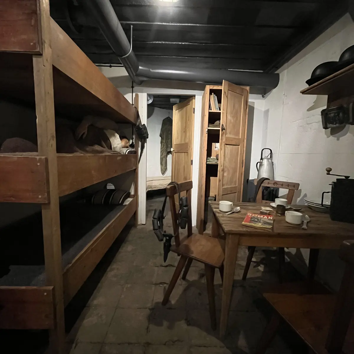 La chambrée du poste de commandement d'artillerie