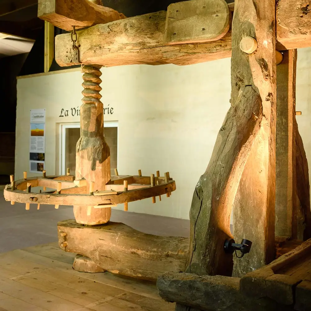 pressoir-longue-etreinte-Musee-du-cidre-PleudihenRance