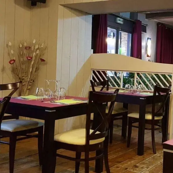 Restaurant - L'Essentiel - salle - Ploërmel - Brocéliande - Bretagne