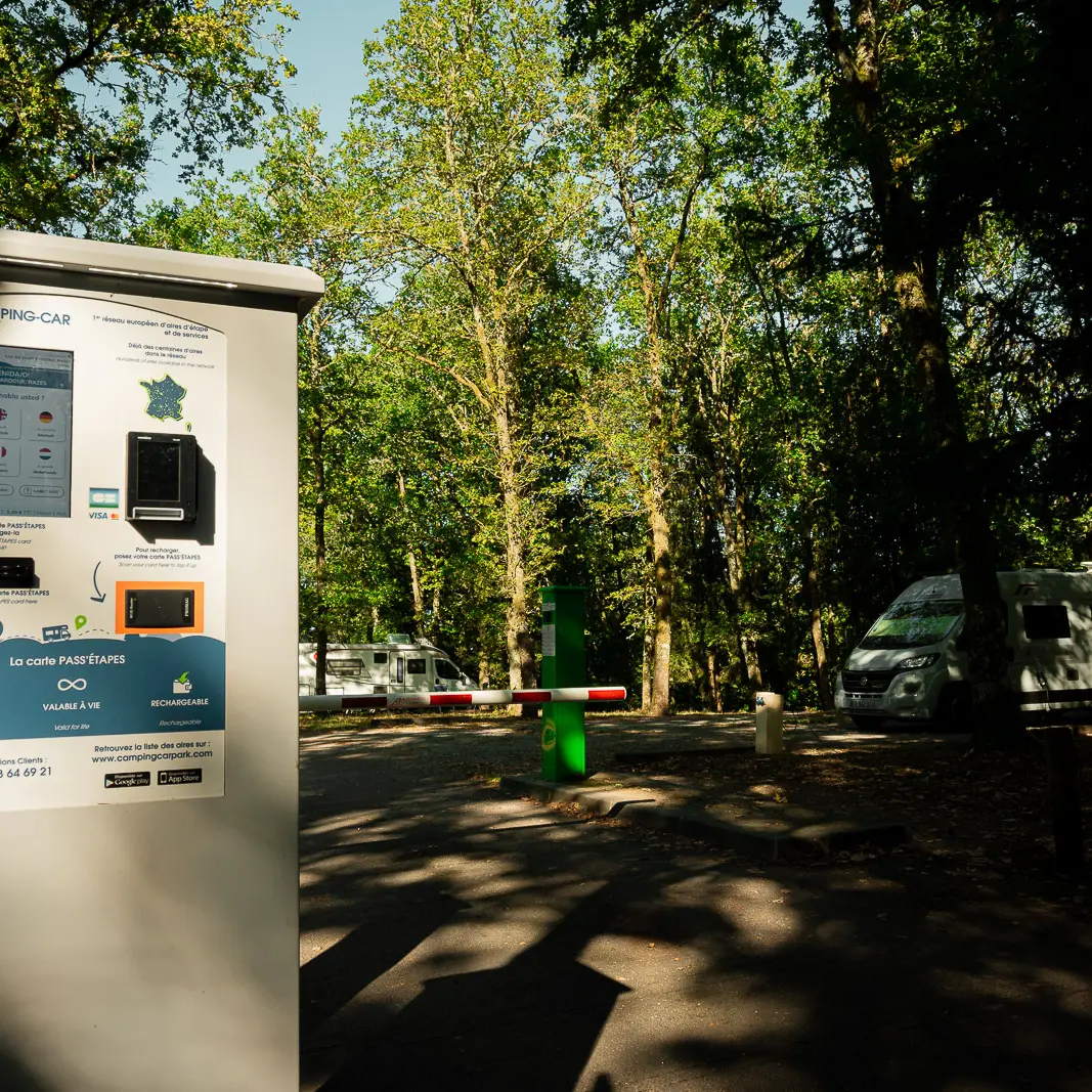 ©Alexis-ARNAUD-Lac-Saint-Pardoux-CampingCarPark-2