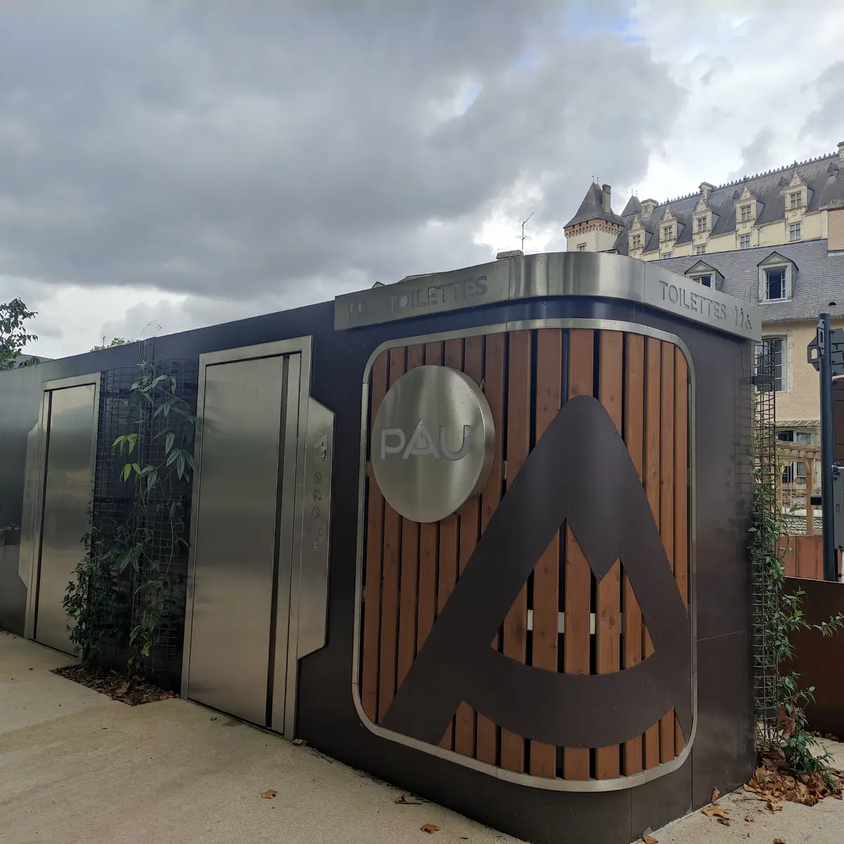 Toilettes Jardins médiévaux